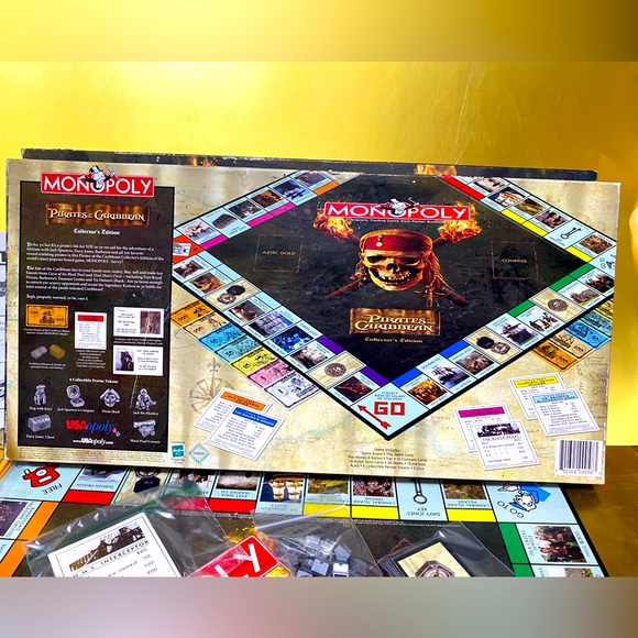 MONOPOLY DISNEY PIRATES OF THE CARIBBEAN COLLECTOR’S EDITION GAME COMPLETE - Picture 3 of 13